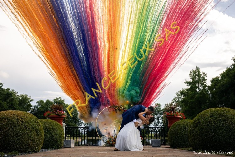 Mariage avec queue de Paon fumigene 2025 - modif en 500H